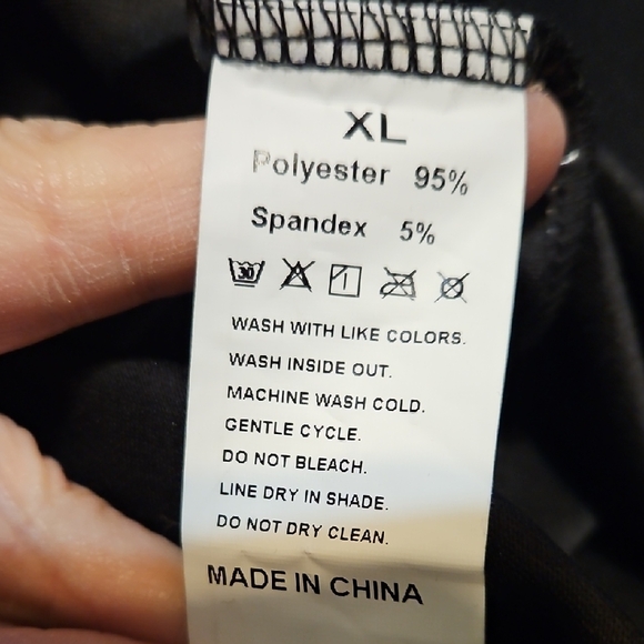 Black Lace-Up High-Waist Leggings - Women - Picture 7 of 8